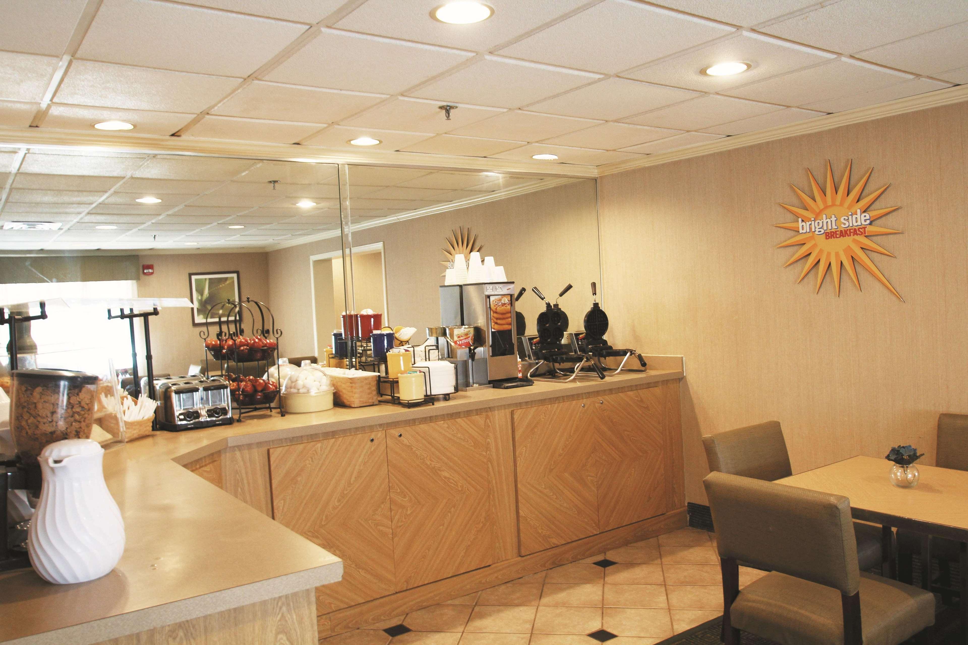 מלון Williamsburg La Quinta By Wyndham Orlando South מראה חיצוני תמונה