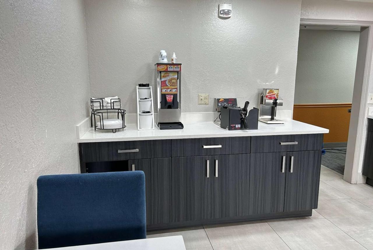 מלון Williamsburg La Quinta By Wyndham Orlando South מראה חיצוני תמונה