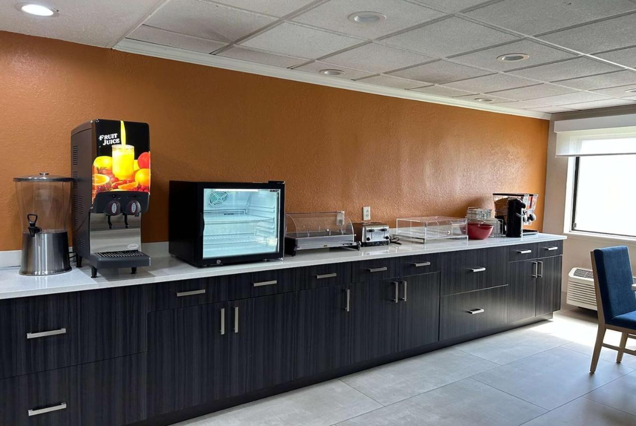 מלון Williamsburg La Quinta By Wyndham Orlando South מראה חיצוני תמונה