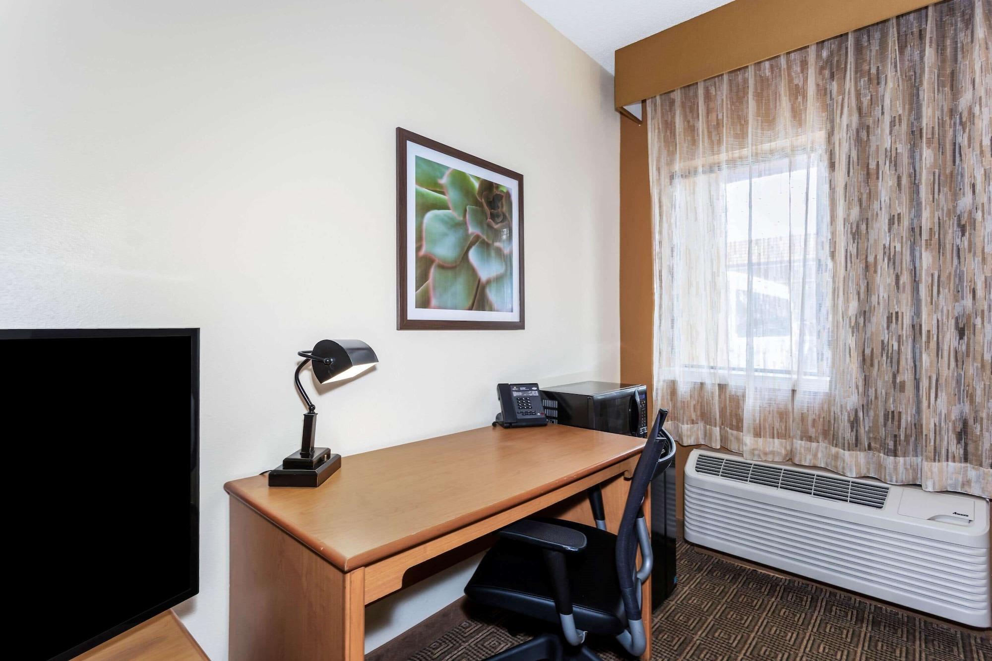 מלון Williamsburg La Quinta By Wyndham Orlando South מראה חיצוני תמונה